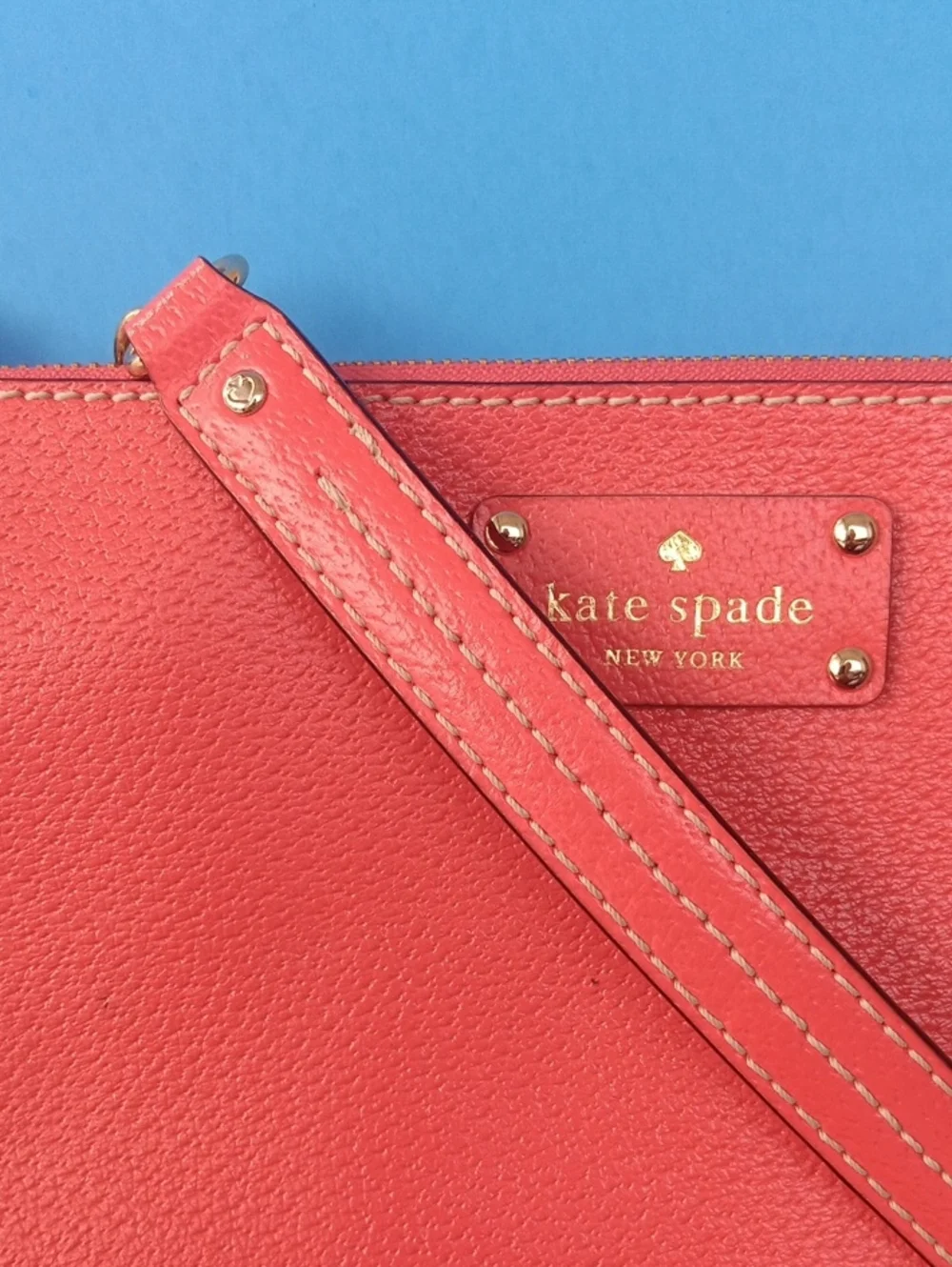 kate spade coral leather wristlet with heart charm Size10.5×6×1